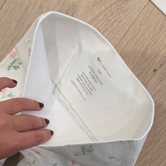 Women's Floral White Leggings Set - Picture 3 of 4